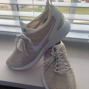 BRAND NEW NIKE tennis shoes!!